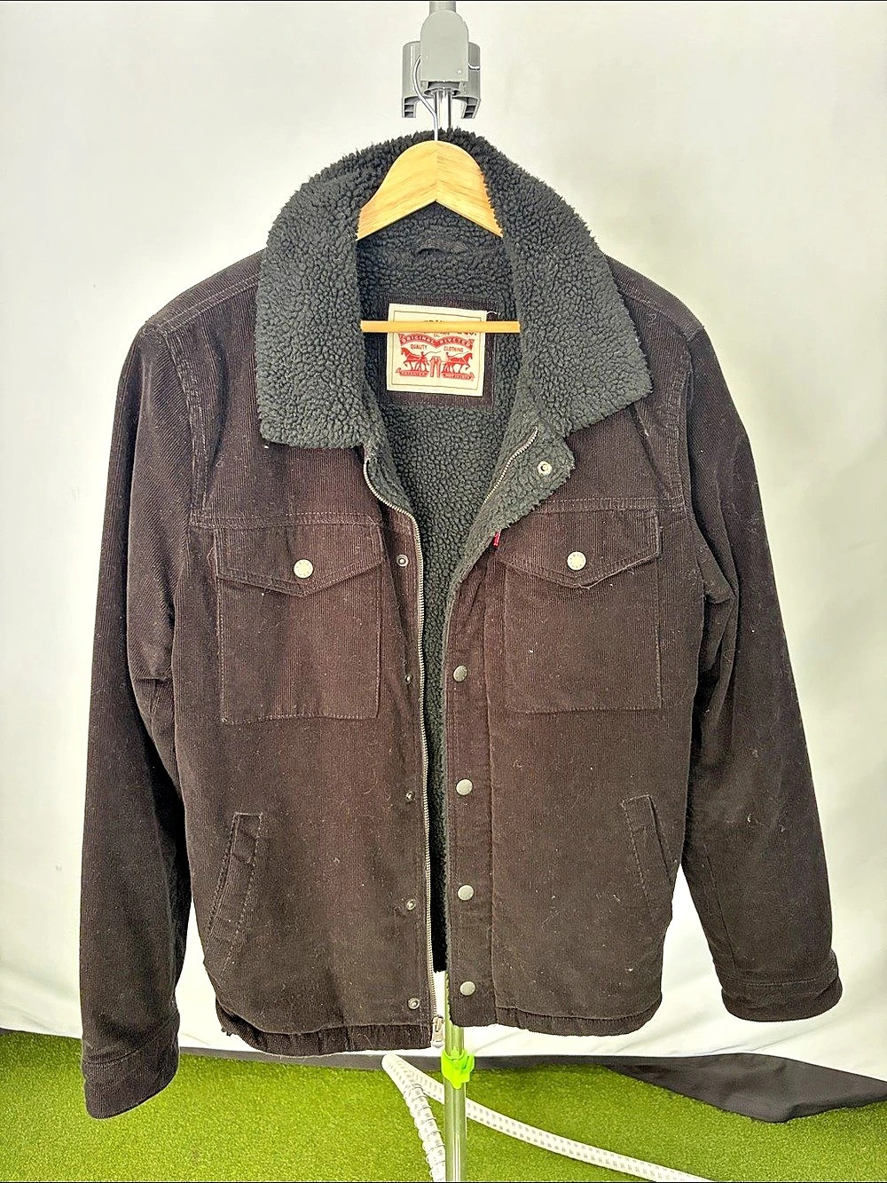 Men’s Levi's Sherpa Lined Corduroy Trucker Jacket Brown Sherpa-Lined Corduroy
